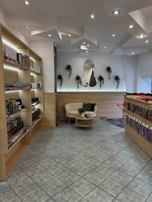 Фото 4 - Діючий та прибутковий шоурум продукції 18+ у центрі Львова.