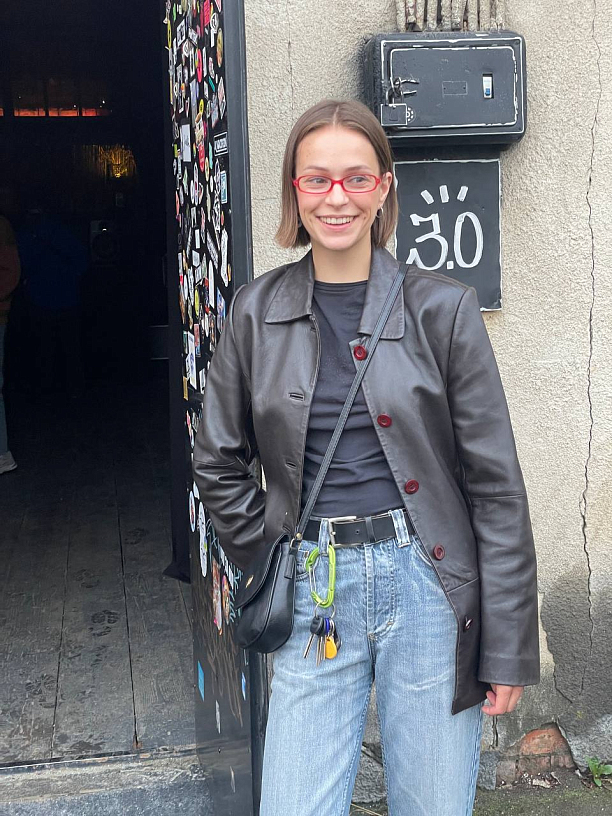 Фото 1 - Вендинговий автомат зі смаколиками для собак