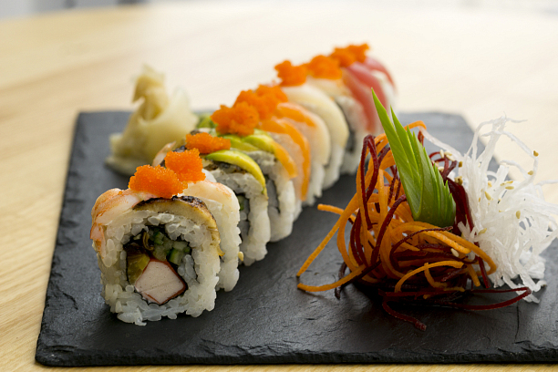 Фото 2 - Instagram: umami.sushi.if