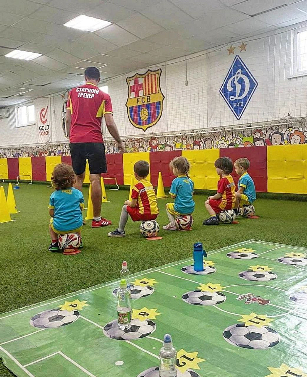 Фото 2 - Тренування з футболу для дітей