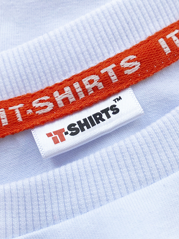 Фото 4 - Виробництво і продаж футболок та аксесуарів для айтішників